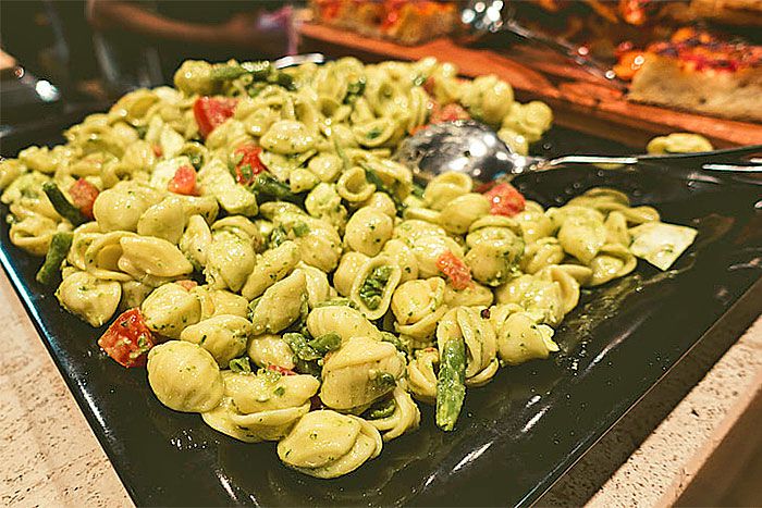 Production de pâtes, ravioli, gnocchi ou crêpes pour traiteurs et restaurateurs.