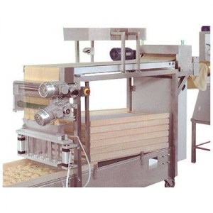 Machine professionnelle pour la fabrication de pâtes nids
